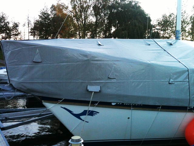 Motoryachten mit Winterverdeck, Ganzpersenning, Winterpersenning